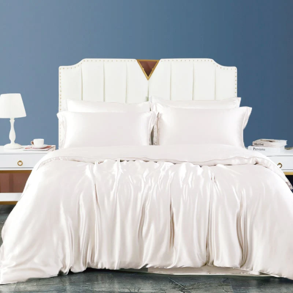 Slipintosoft Offers Premium Silk Bed Sheets for Ultimate Comfort